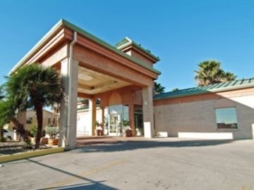 Econo Lodge Inn And Suites Eagle Pass Exteriör bild