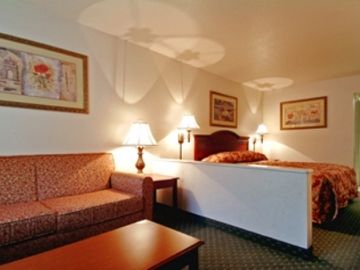 Econo Lodge Inn And Suites Eagle Pass Exteriör bild